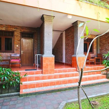 Kedin'S Inn Denpasar Exteriör bild