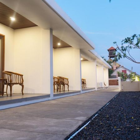 Kedin'S Inn Denpasar Exteriör bild
