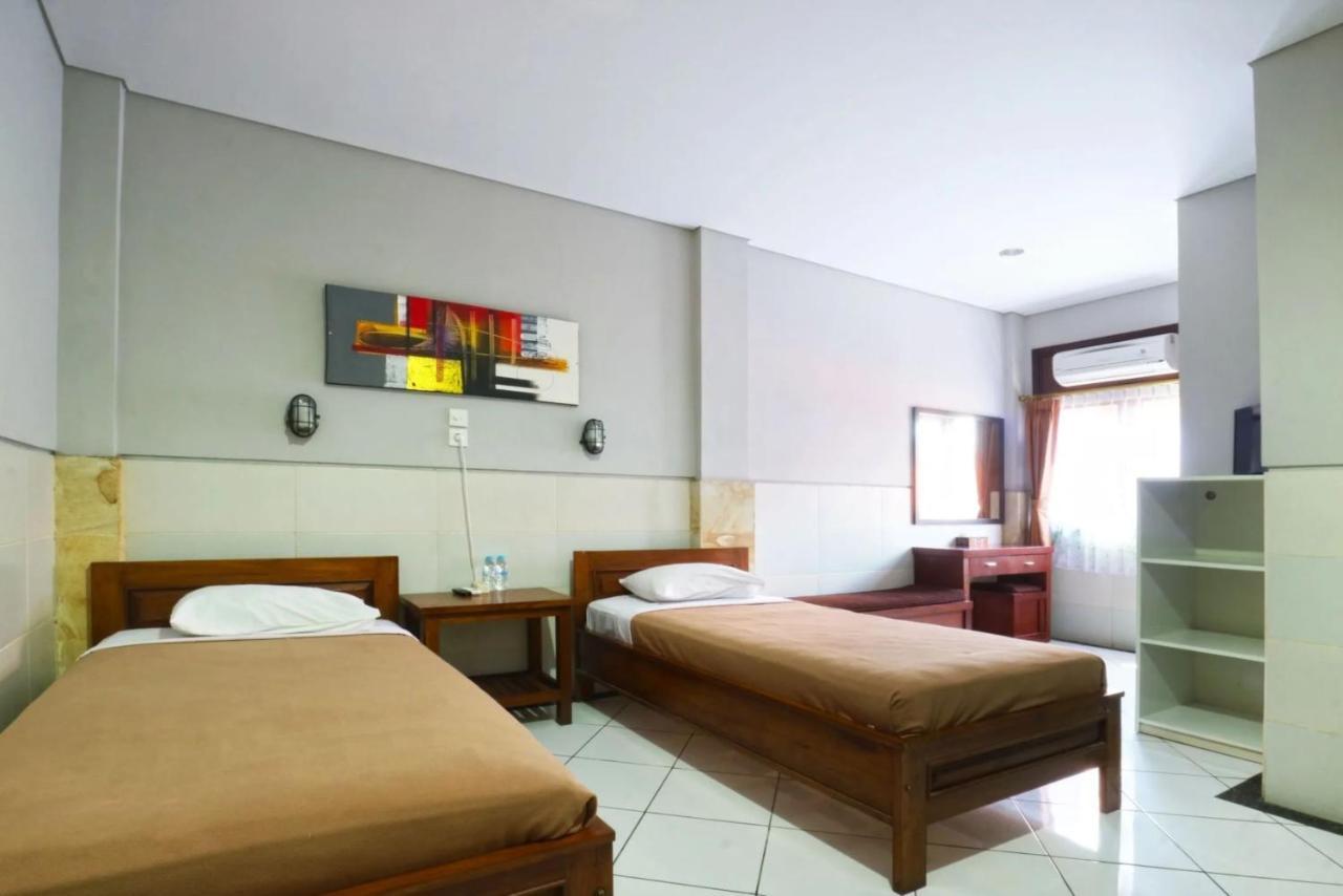 Kedin'S Inn Denpasar Exteriör bild