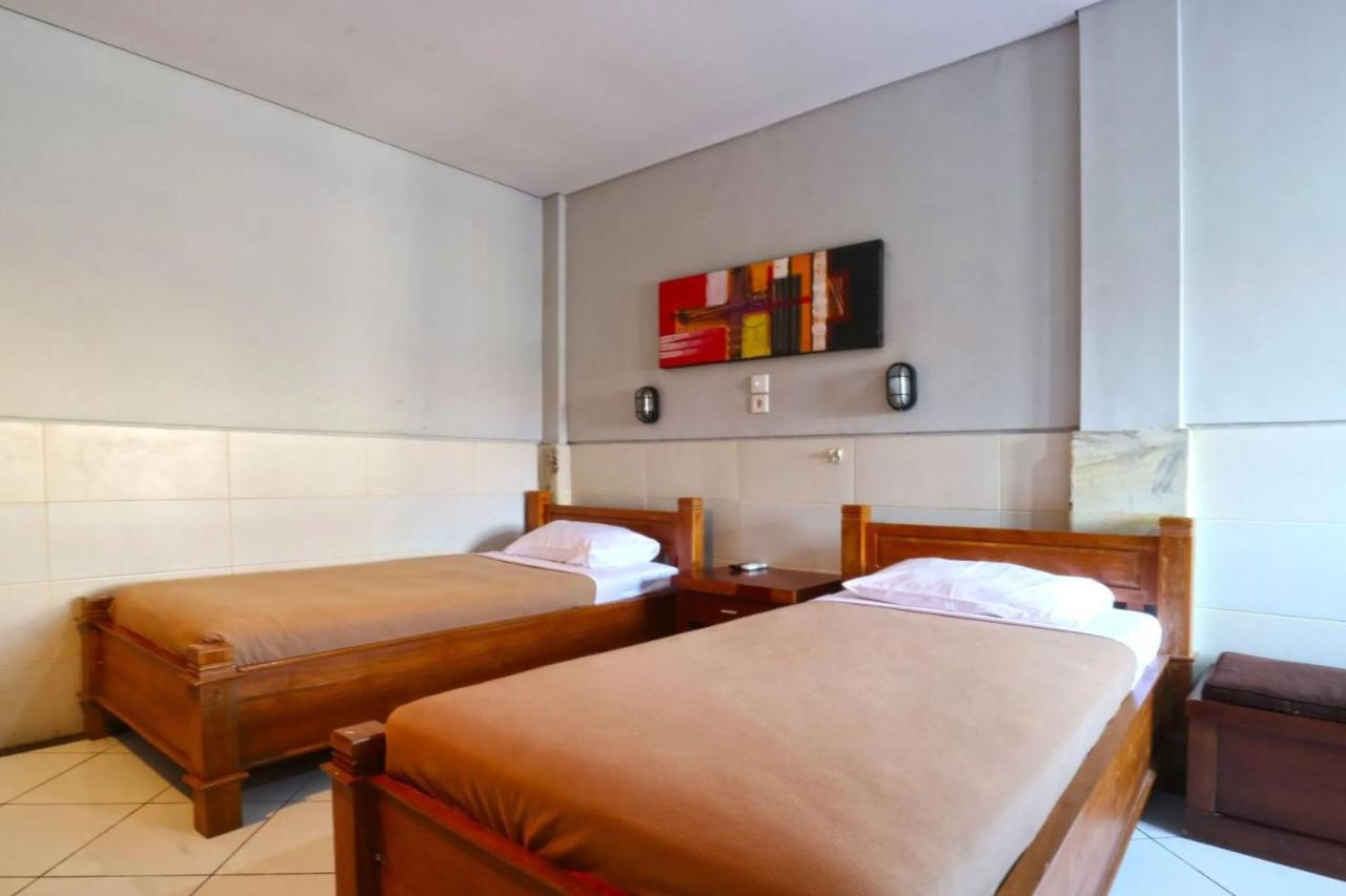Kedin'S Inn Denpasar Exteriör bild