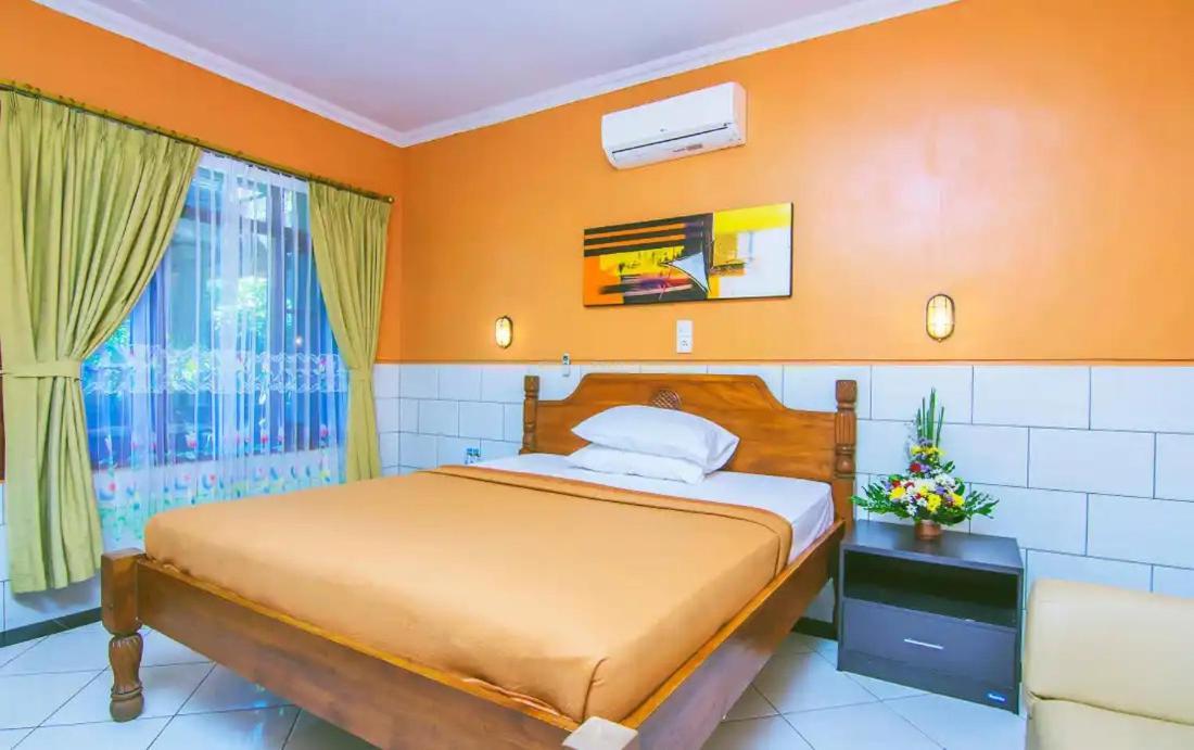 Kedin'S Inn Denpasar Exteriör bild